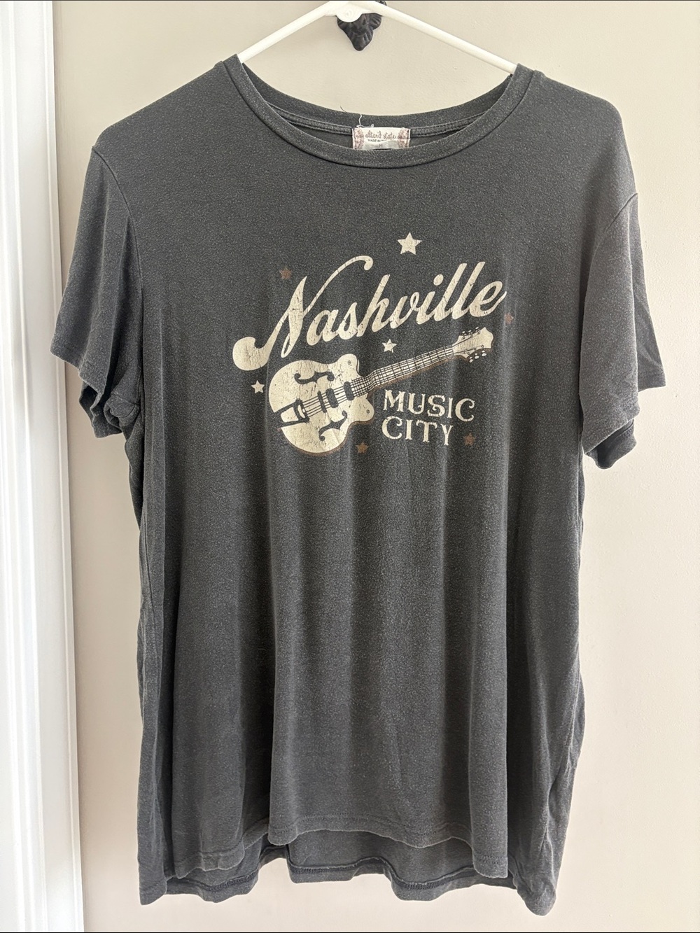 Altar'd State Nashville Music City Graphic Tshirt Size Medium